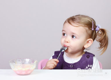 艾叡幼教之孩子入园中，家长切不可做4步