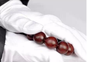 小叶紫檀手串怎么保养