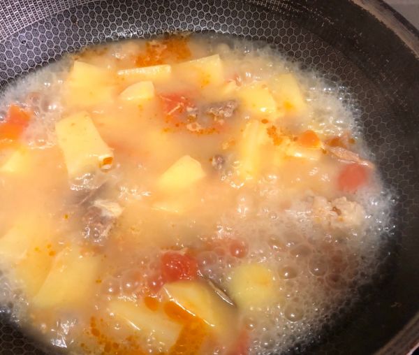西红柿土豆牛腩浓汤