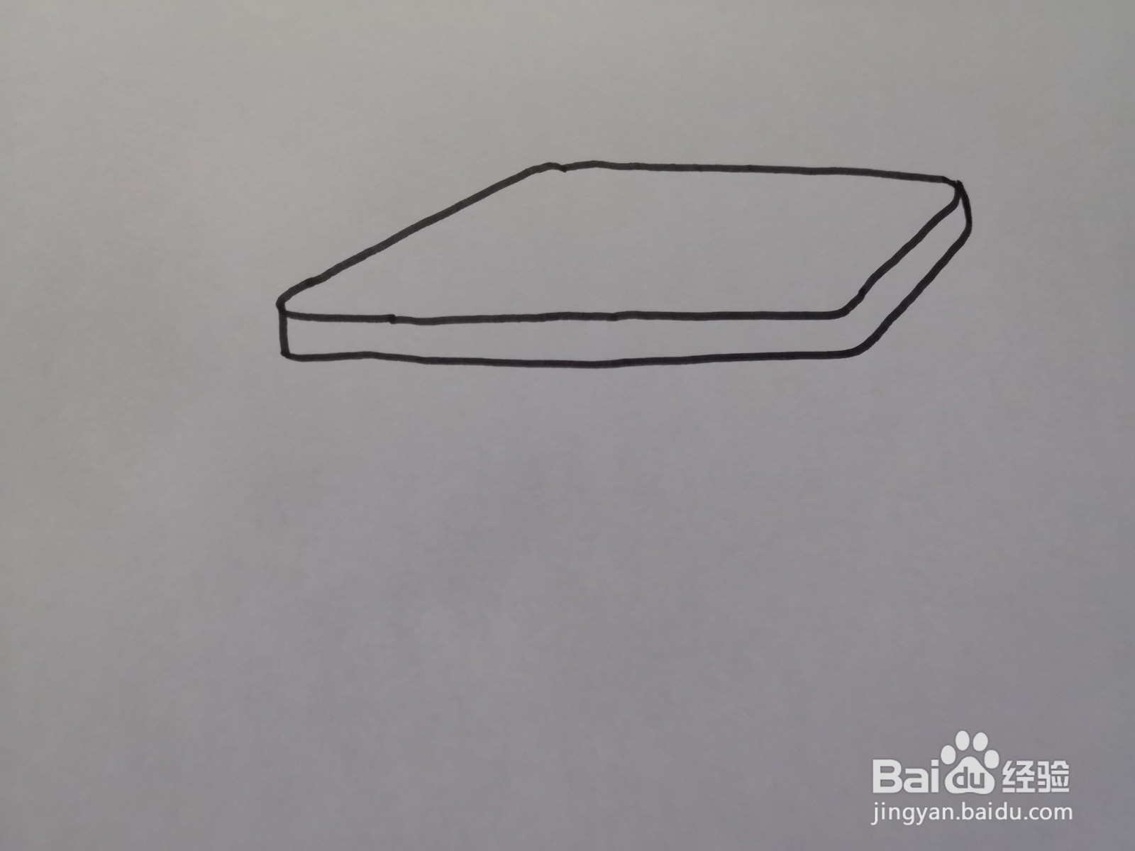 如何画一张学生课桌