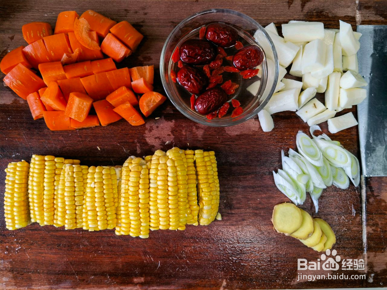 滋补排骨汤月子餐的做法