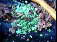 爆炒孜然羊肉的做法