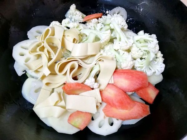 干锅鸭头#食光社干锅鸭#