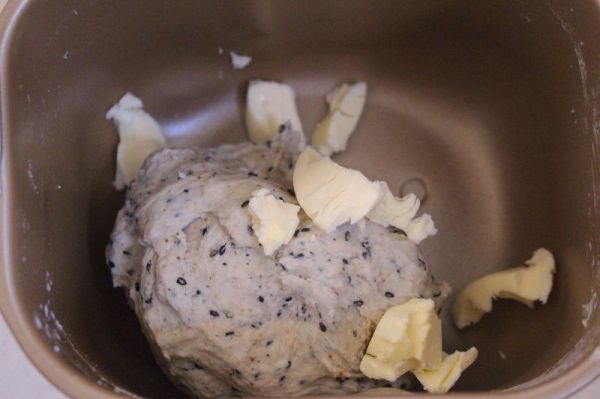 黑芝麻无花果软欧