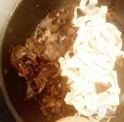 家庭木耳拌豆皮