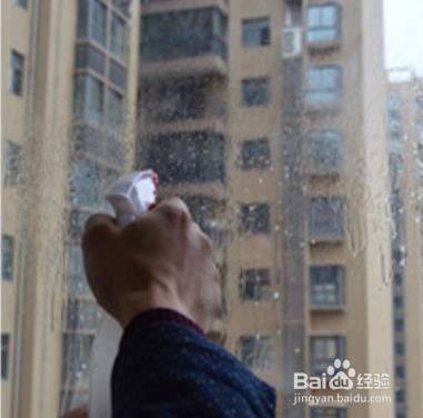 玻璃门磨砂贴纸怎么贴