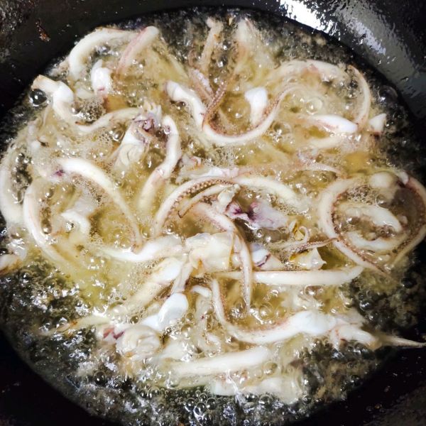 香辣干锅鱿鱼须