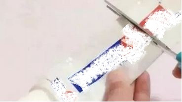 别再扔了，用剩的牙膏皮竟然这么有用