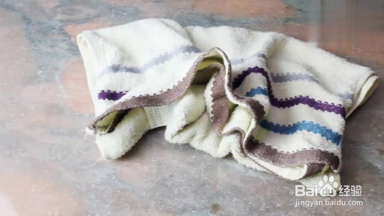 怎样将硬毛巾变软