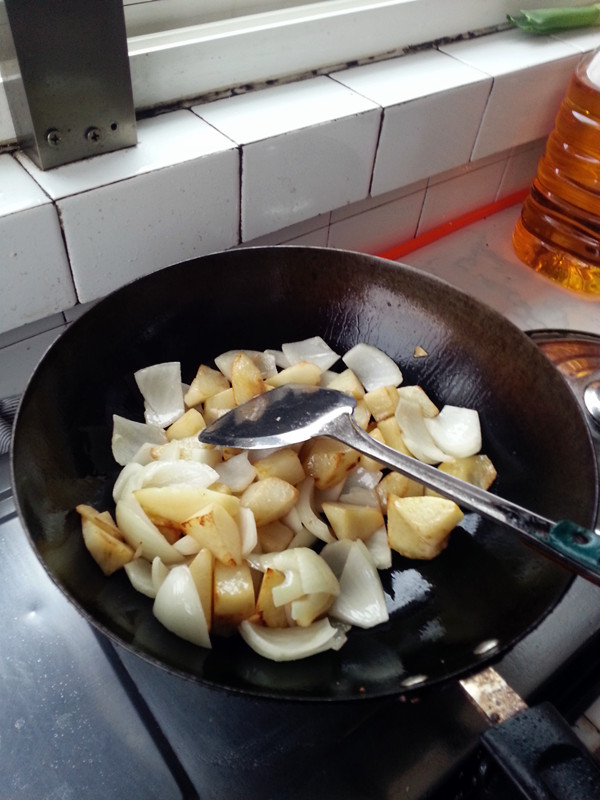 咖喱土豆炖鸡块