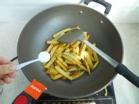 炒洋芋的做法