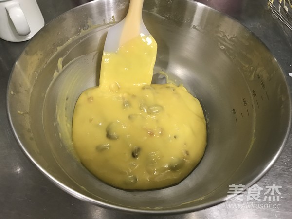 朗姆酒葡萄干戚风蛋糕