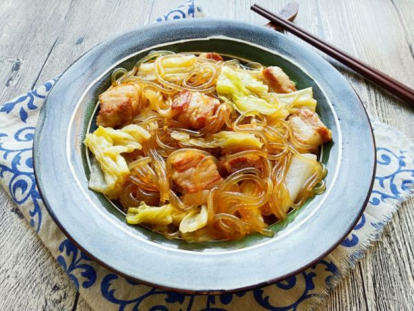 猪肉白菜炖粉条