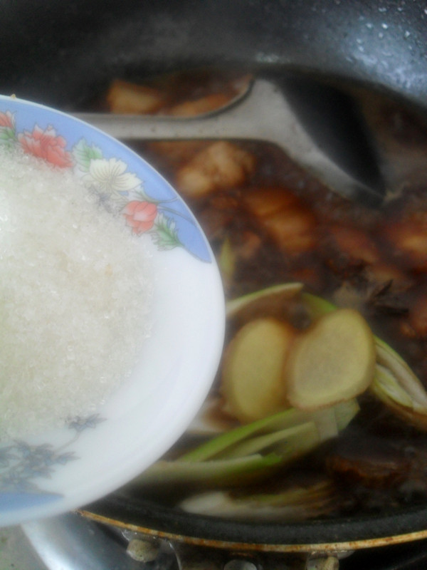 红烧肉炖小土豆