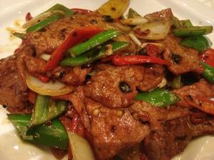 野葱炒牛肉的做法