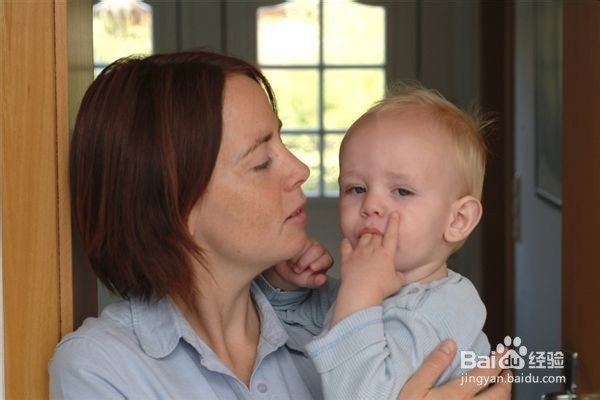 纵容老人这样带孩子 就是失职
