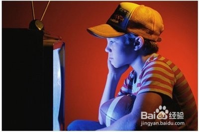 怎样让宝宝少看电视