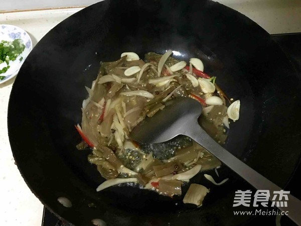 酸菜肉丝米线