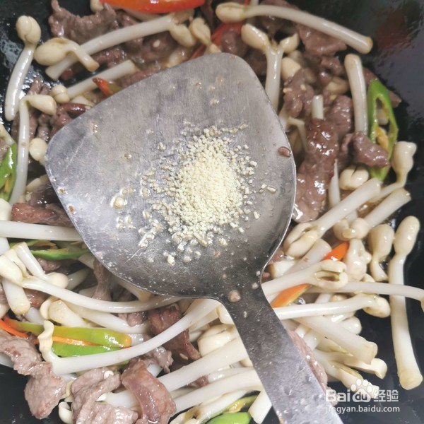 牛肉炒花生芽的做法