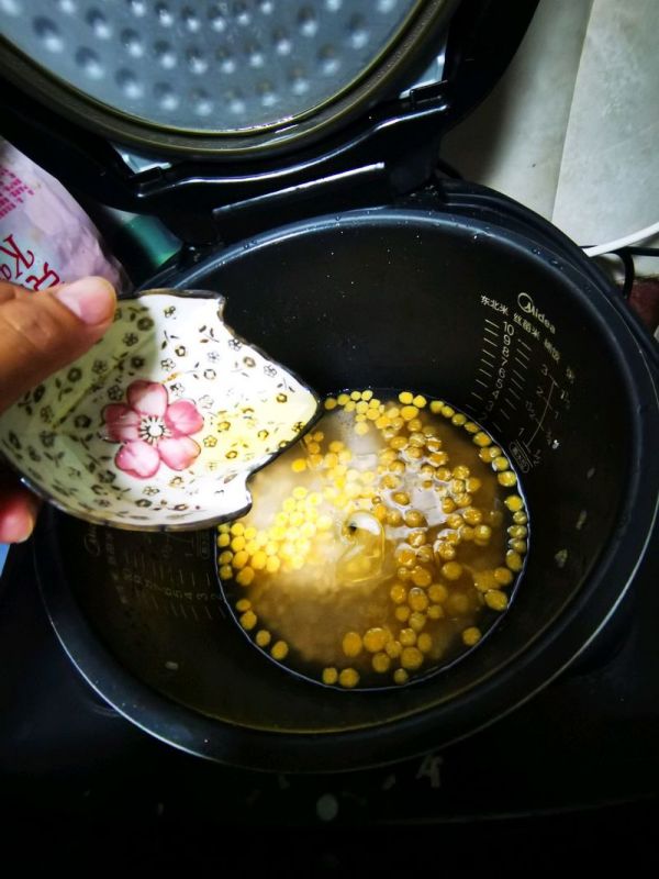 小米燕麦杂粮饭
