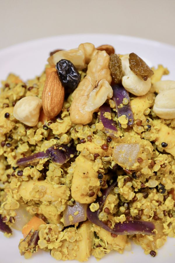 三色藜麦鸡胸肉咖喱缤纷炒饭