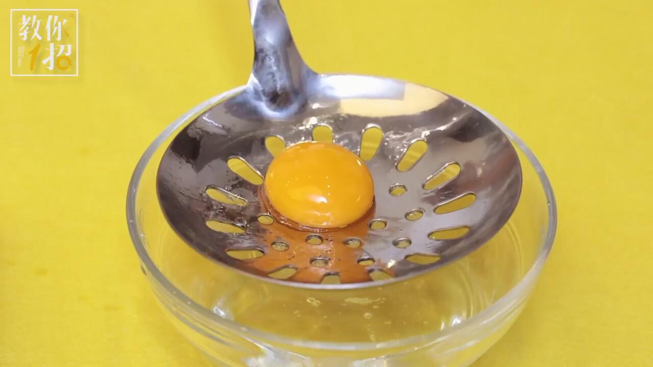 如何快速分离蛋清蛋黄