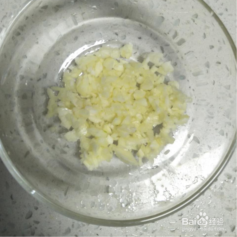 香浓的凉拌油麦菜