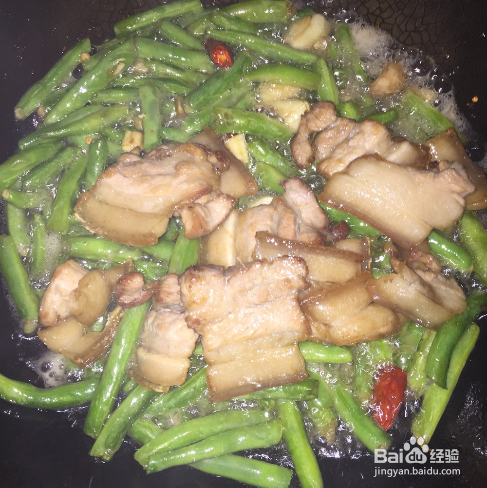 蚝油五花肉片炒四季豆