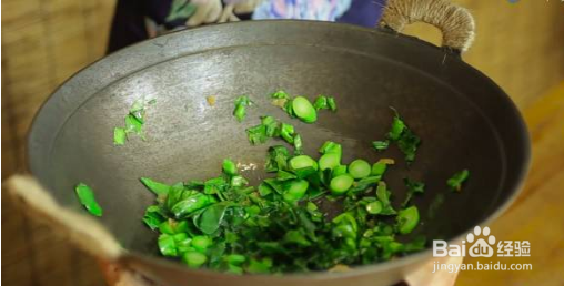 教你做独特的沙茶牛肉芥兰炒粿条