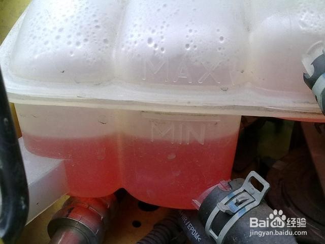 发动机冷却液液位以及冷却液泄露后如何检查?