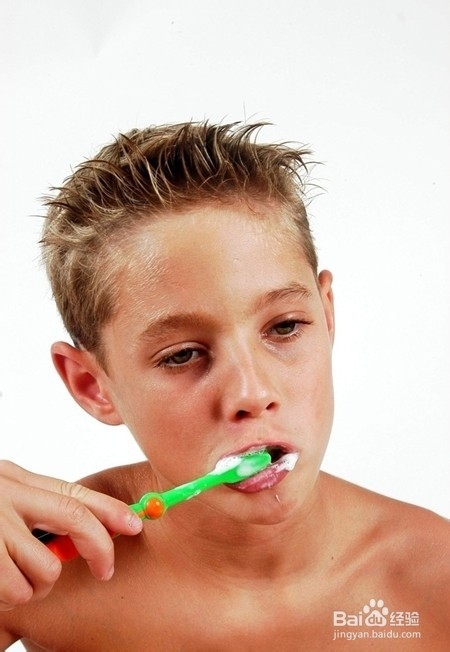 怎样教宝宝刷牙