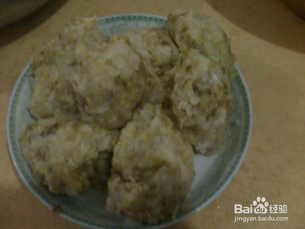 怎样包年三十猪肉酸菜馅饺子--包饺子