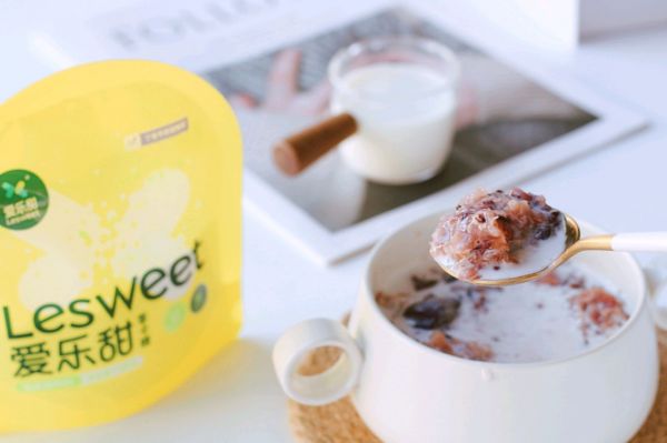 牛奶血糯米银耳羹