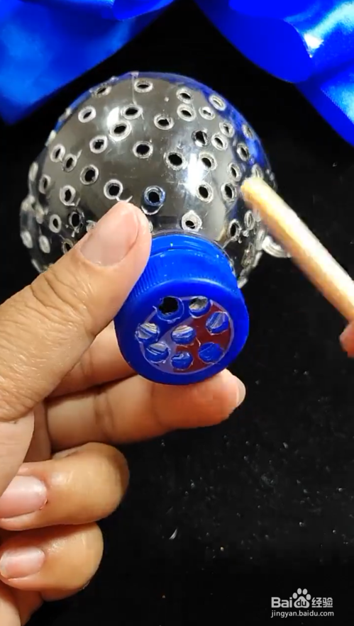 如何利用饮料瓶制作漏水工具