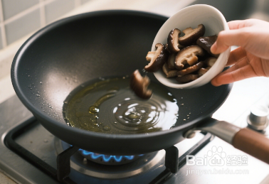 素三炒怎么制作？