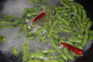 简单快菜凉拌毛豆