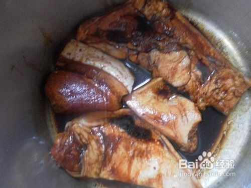 教大家制作盐焗鸡粉猪耳朵