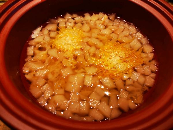 冰糖银耳雪梨羹