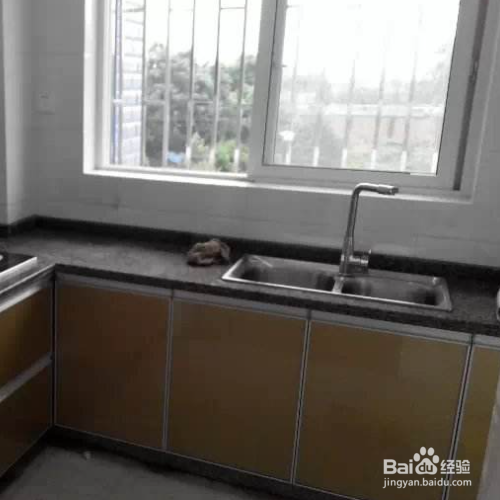 先装油烟机还是先装橱柜
