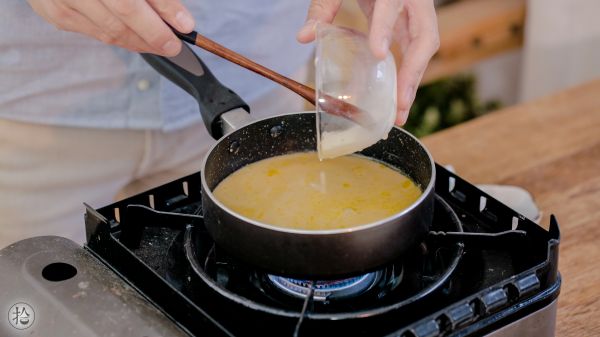 浇汁干贝土豆圆