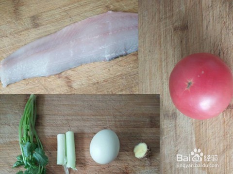 <b>西红柿鱼片汤的做法</b>