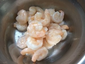 三素丁炒虾仁的做法