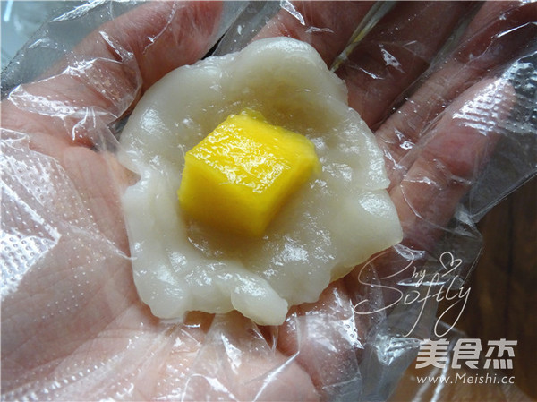 芒果糯米糍的做法