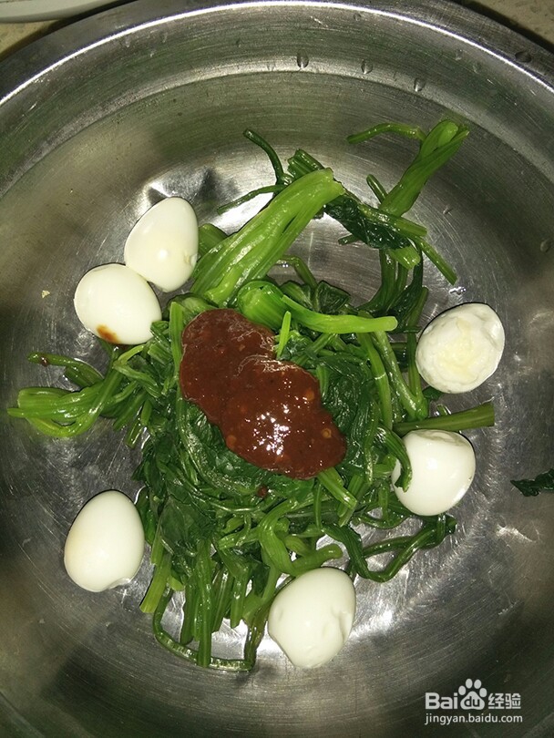 凉拌菠菜鹌鹑蛋