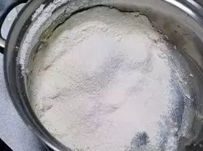 清洗锅盖的小妙招?