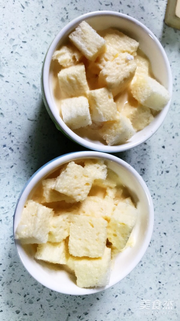 葡萄干面包布丁