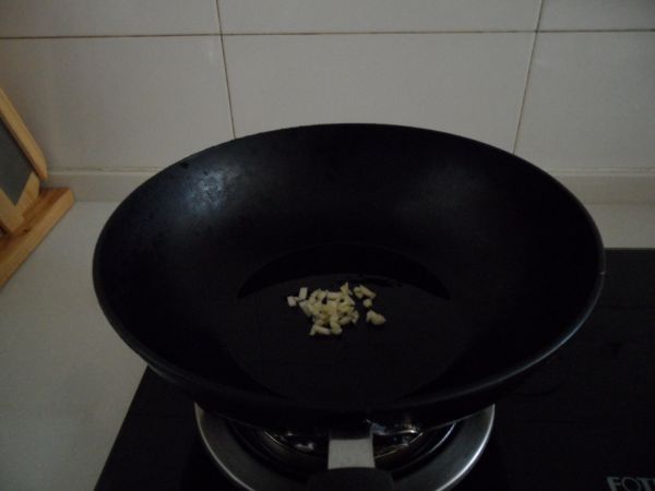 黄豆酱汁淋铁板茄