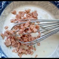 怎么做美味的草莓酱午餐肉卷饼