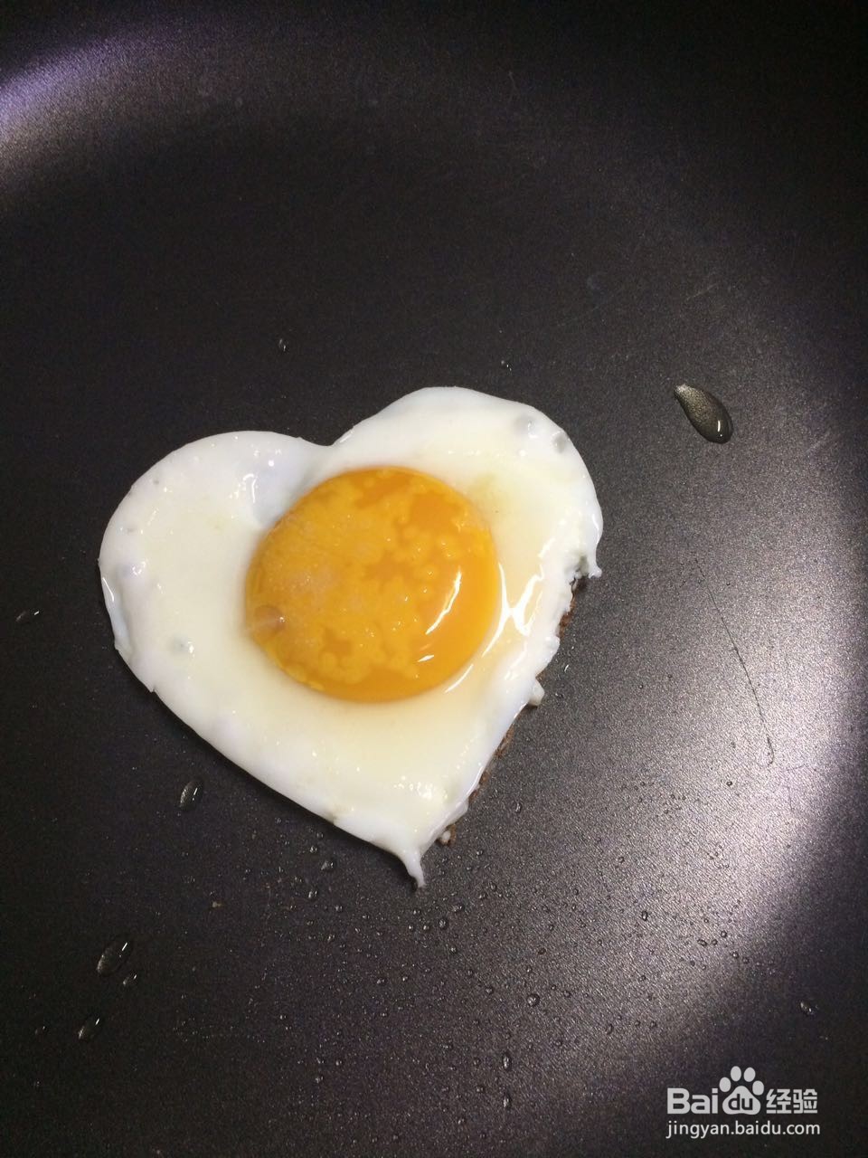 用鸡蛋模具做好看的煎鸡蛋