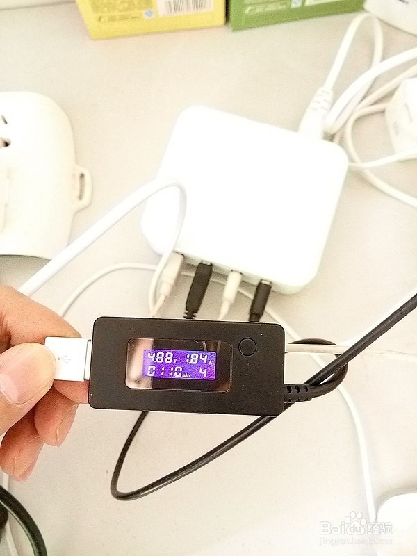 yb701_4口USB充电器头对比iPad mini2原装充电器